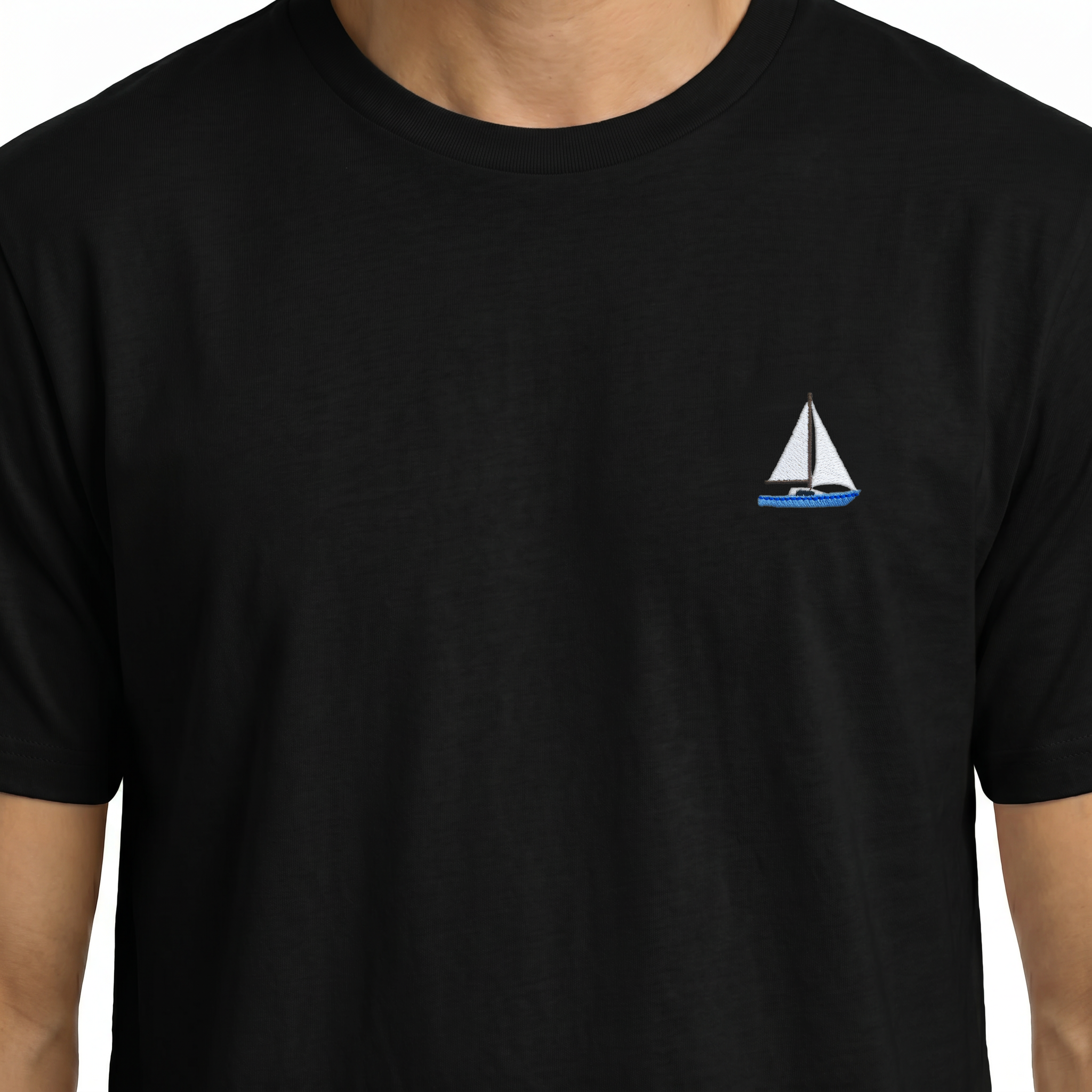 T-shirt brodé — Voilier